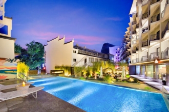 pool-Yangshuo Langyun Garden Hotel