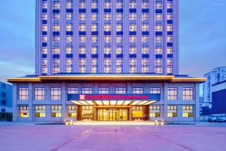 Exterior 1