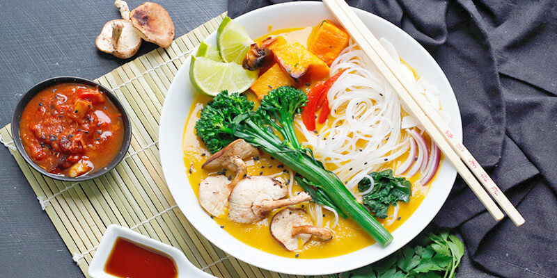 Khai-Soi-Thai-Noodle-Soup