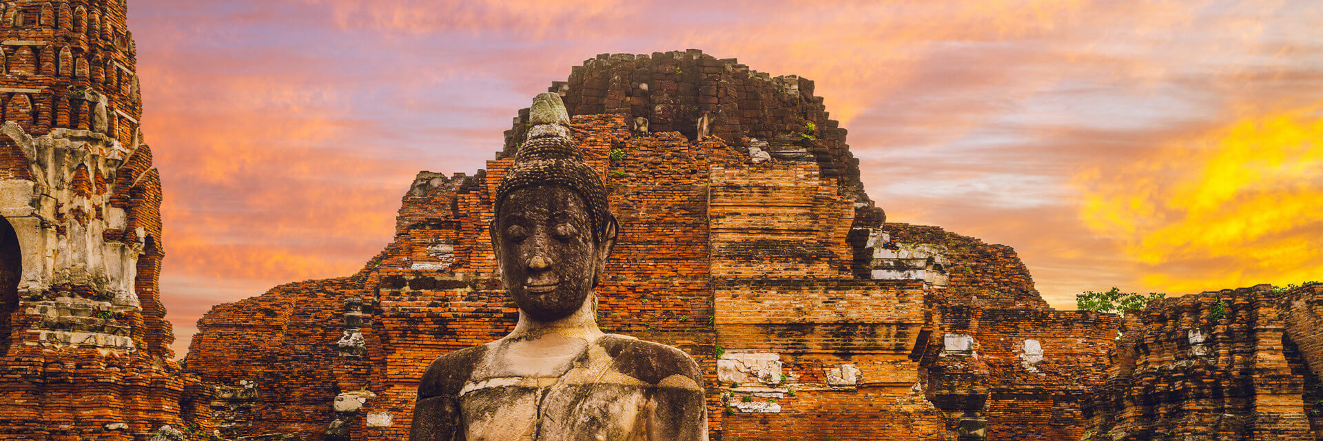 Buddha-Statue-At-Wat-Mahathat
