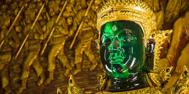 Emerald-Buddha-in-Wat-Chedi-Luang