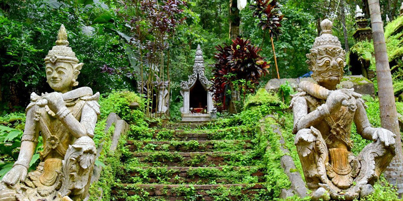 Wat-Pha-Lat-in-the-jungle