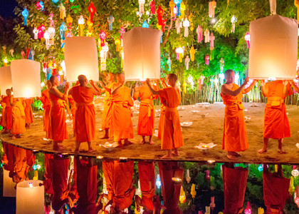 loy-krathong-festival-in-chiang-mai