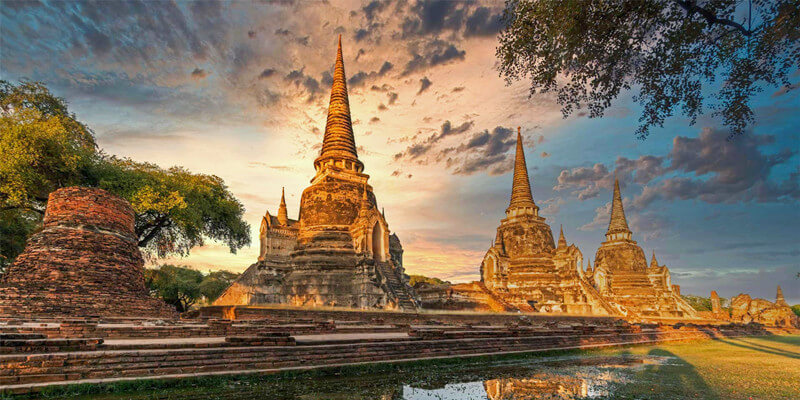 Three-Main-Stupas-of-Wat-Phra-Si-Sanphet