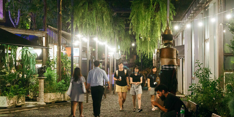 Green-Zone-of-Chang-Chui-Plane-Night-Market