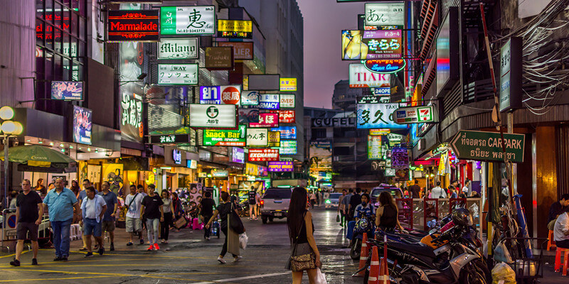 Patpong-Night-Market-in-Bangkok