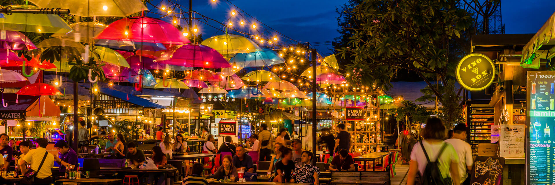 Wualai-Saturday-Walking-Street