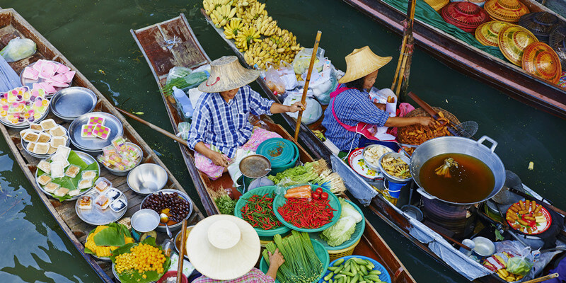 Tha-Kha-Floating-Market