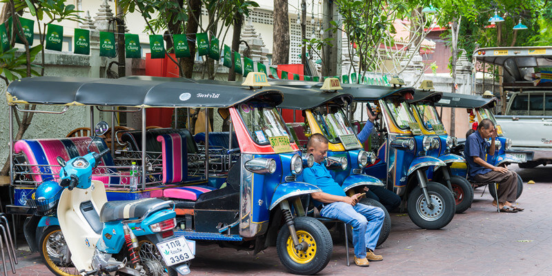 tuk-tuk