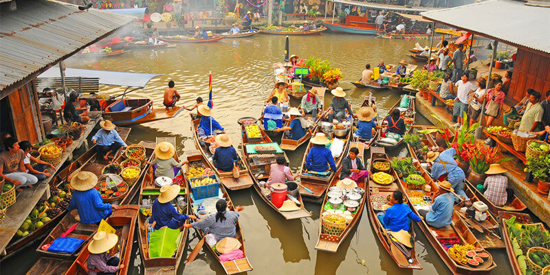 Damnoen-Saduak-Floating-Market