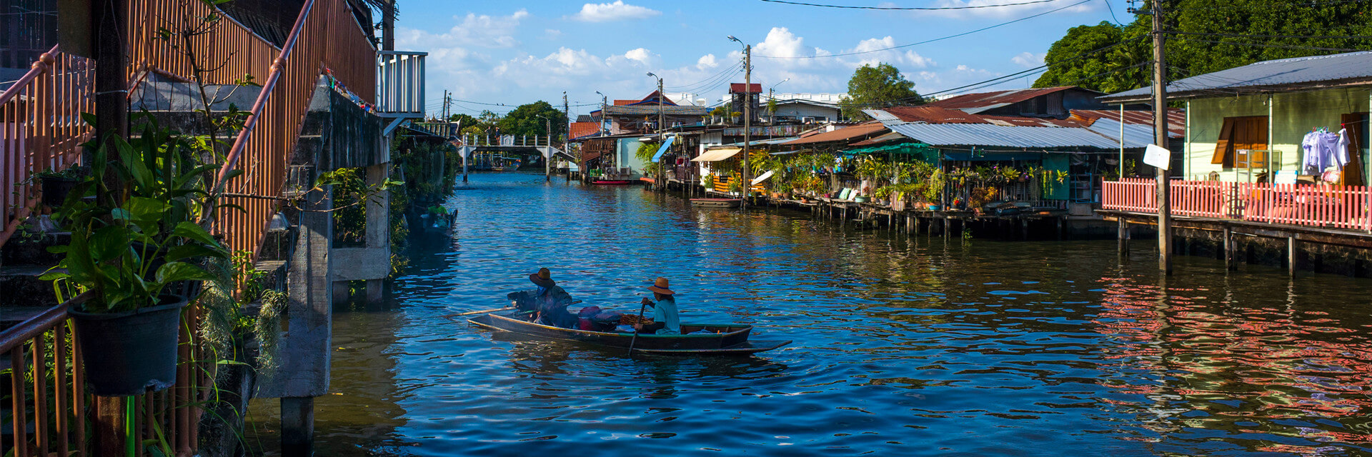 Floating-Markets-in-Bangkok