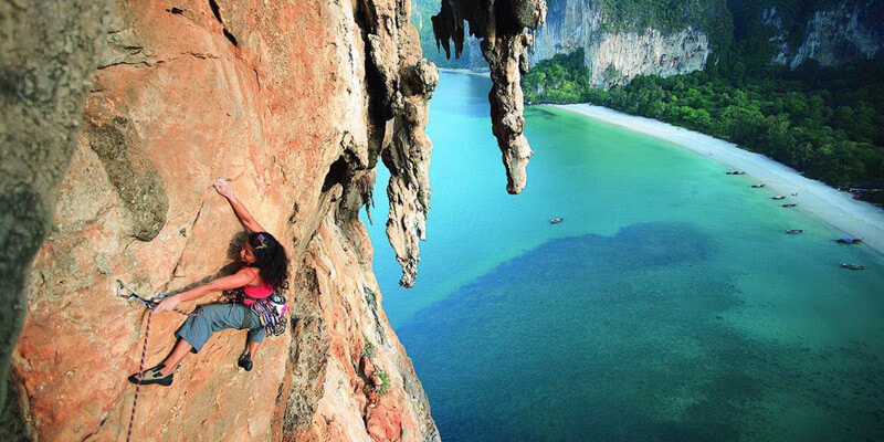 Rock-Climbing-Phra-Nang-Beach