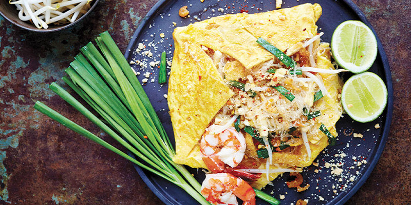 Egg-Wrapped-Pad-Thai