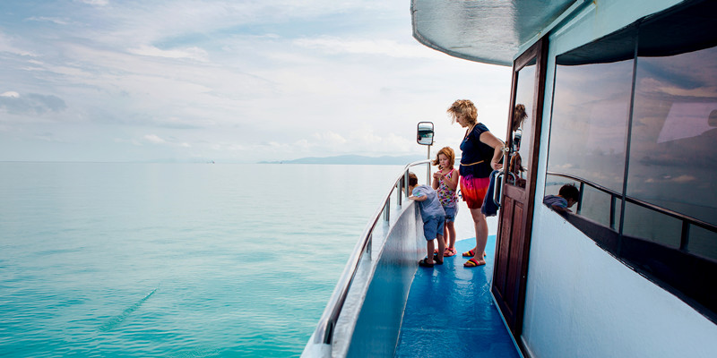 Ferry-to-Koh-Phangan