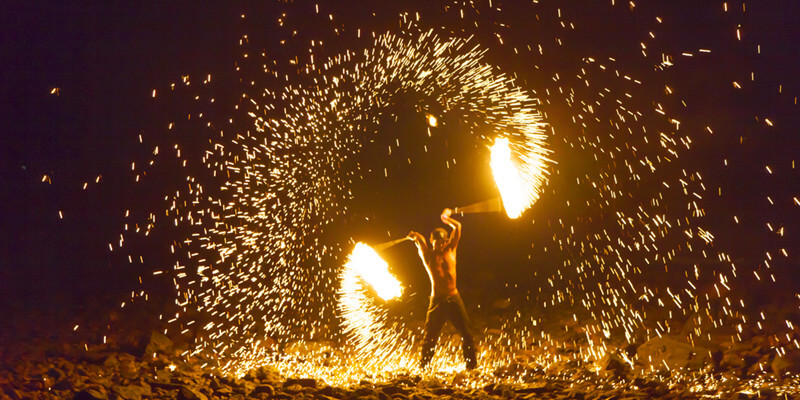 Fire-Shows-of-Full-Moon-Party