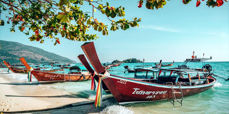 Long-Tail-Boat-on-Koh-Lipe