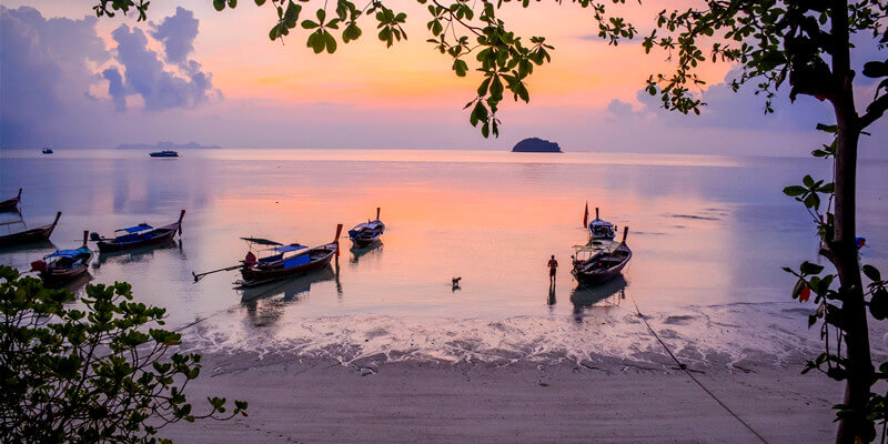 Sunrise-Beach-Koh-Lipe