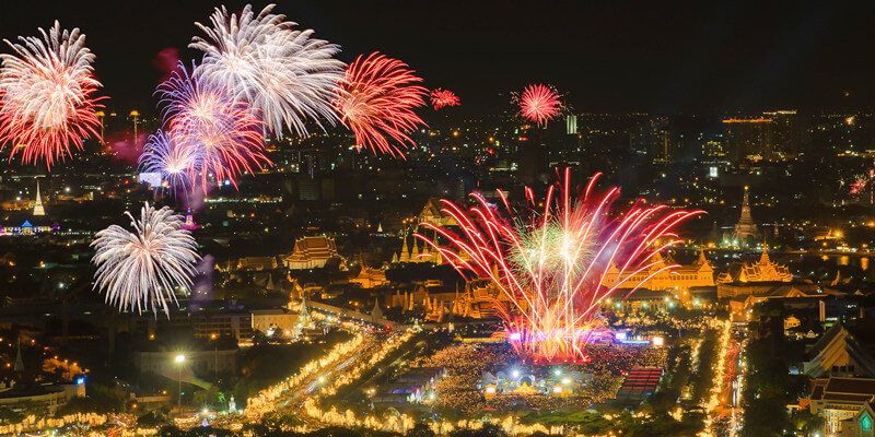 King-Birthday-Festival-Thailand-with-Fireworks