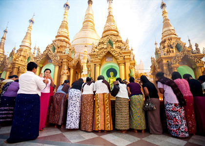 Shwedagon-Pagoda-Festival