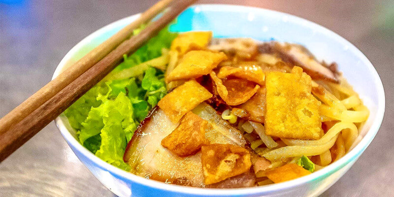 Vietnamese-Food-Cao-Lau