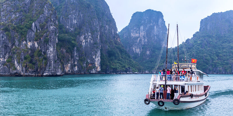 Ferry-Boat-in-Halong-Bay