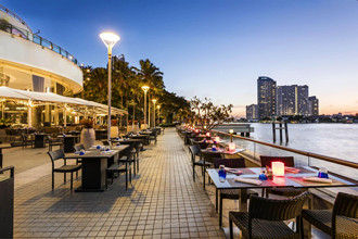 Pier-Bar-Chatrium-Hotel-Riverside-Bangkok