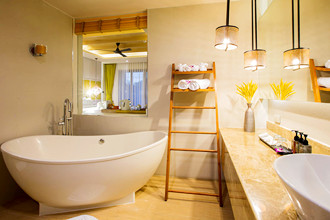 Bathroom-of-Mandarava-Resort-and-Spa