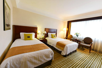 Twin-Room-Howard-Johnson-Plaza-Guiyang