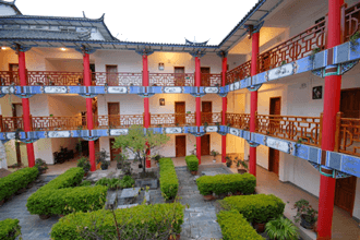 Courtyard-Dali-Landscape-Hotel