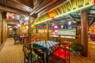 Restaurant-Dali-Landscape-Hotel
