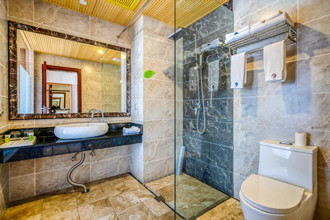Bathroom-Yuanyang-Yunti-Hotel