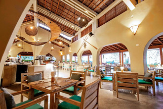 Restaurant-Lahana-Resort-Phu-Quoc