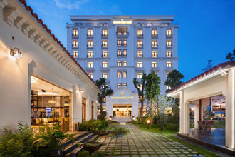 Ninh-Binh-Hidden-Charm-Hotel-&-Resort-1