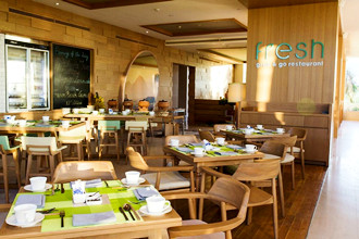 Restaurant-Fusion-Suites-Danang-Beach