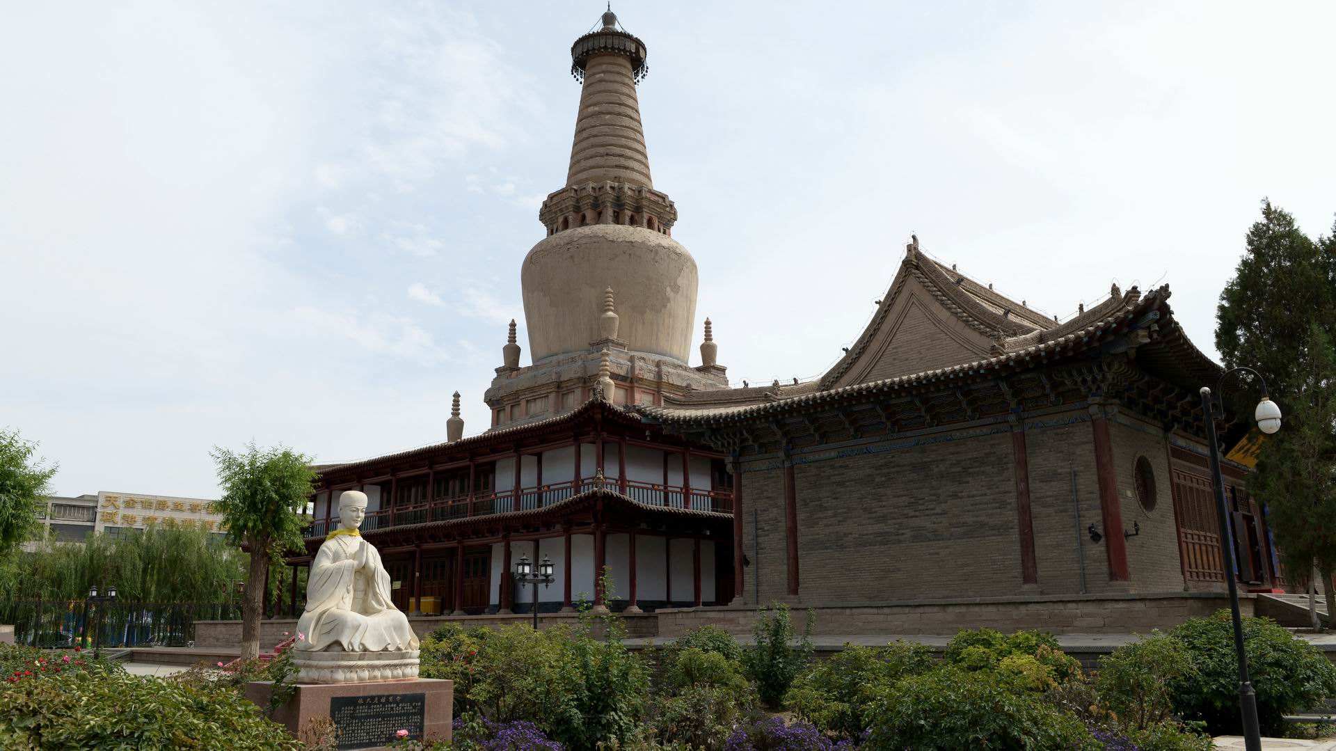 Giant Buddha Temple