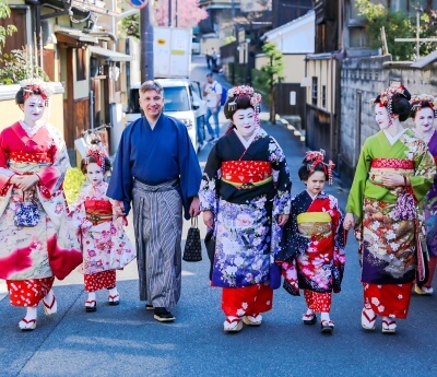 Kimono-wearing Experience