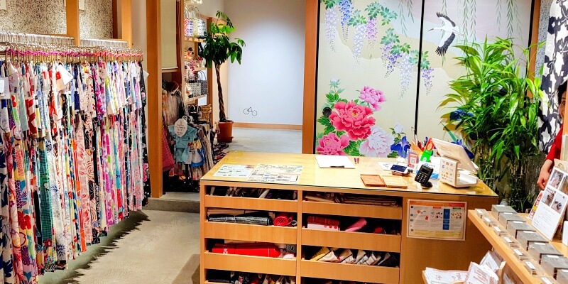 yukata-boutique-and-rental-shop-in-kinosaki