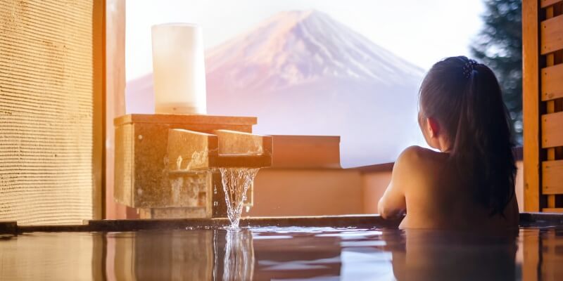 enjoy-the-onsen-in-japan