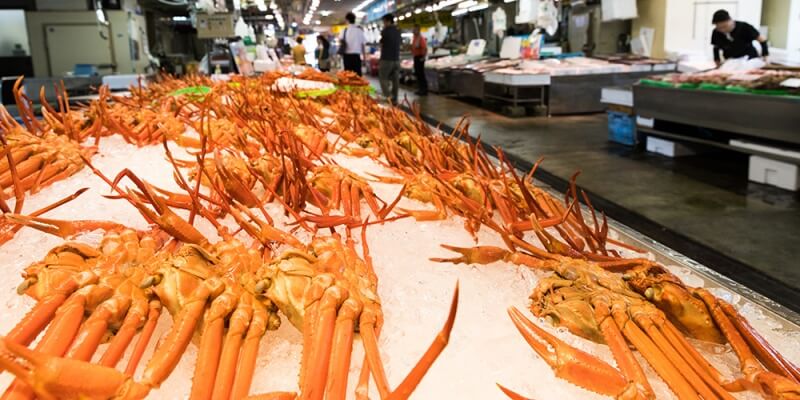 crab-market-in-tottori-harbour