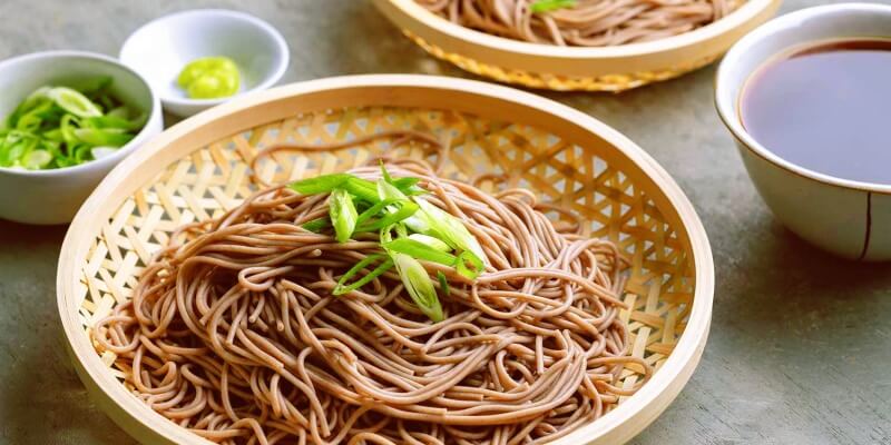 soba-noodle-with-tsuyu-dipping-sauce