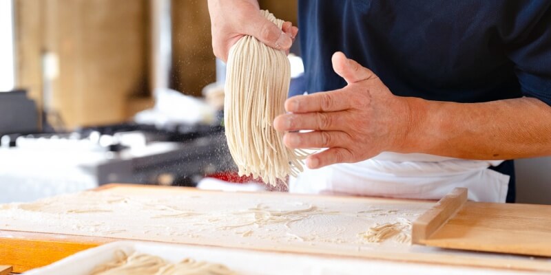 soba-noodle-making