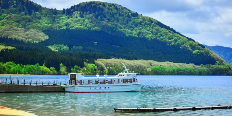Lake-Tazawa