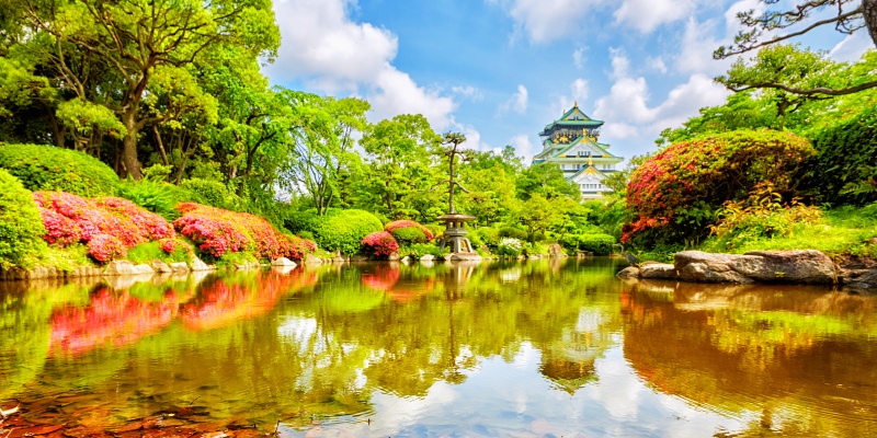 View-on-Osaka-Castle-from-the Garden