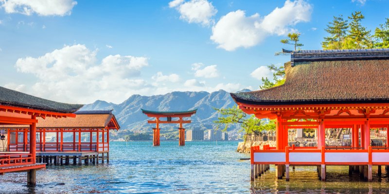 Miyajima-Hiroshima-Japan-at-Itsukushima-Shrine