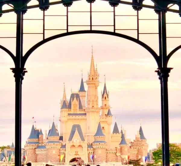 Tokyo-Disneyland-Park